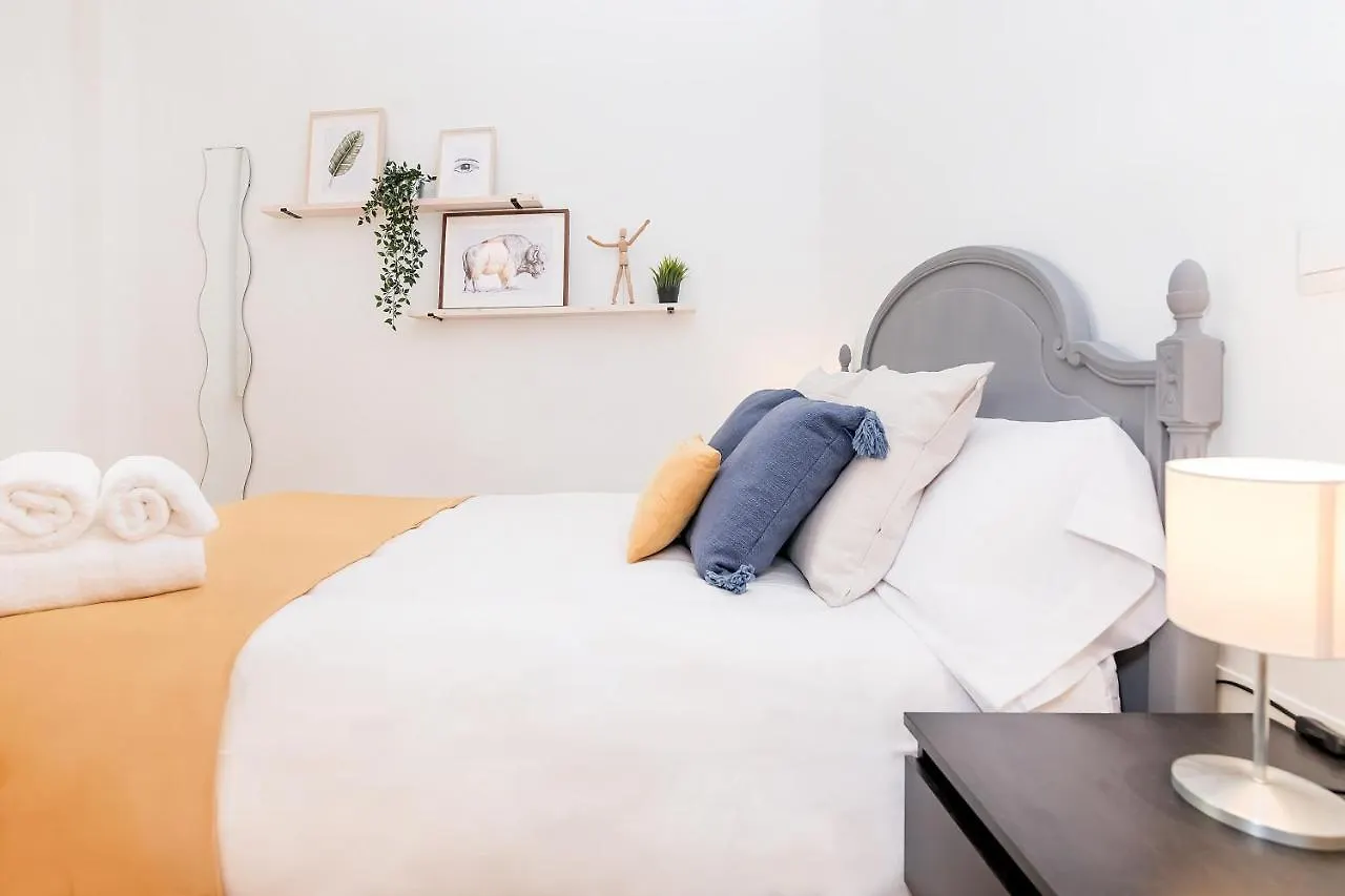 Ollerias Historic Center Apartment Malaga